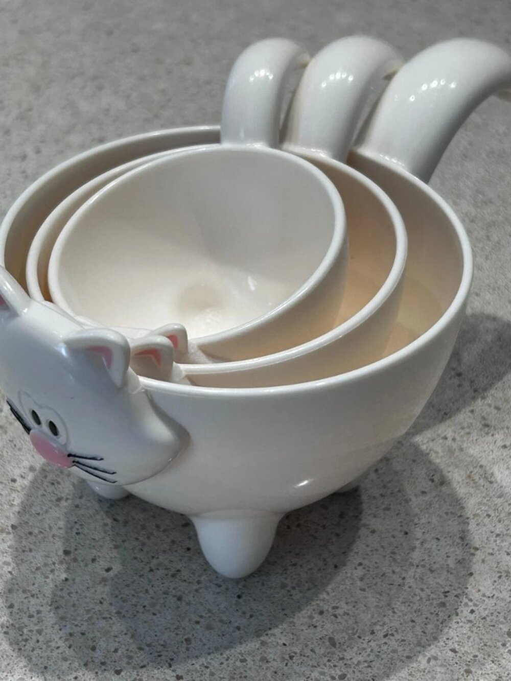 Joie's Cat Nesting Measuring Cups – Set of 3 (White)